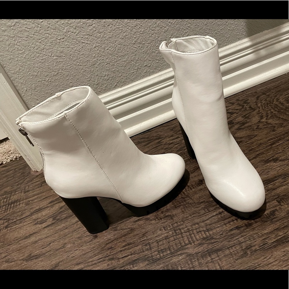 NWOT White Booties